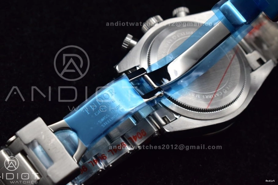 Bay White 1:1 on SS TWS Dial A Resilient Bracelet Black SS Best Edition Chrono 522 0722